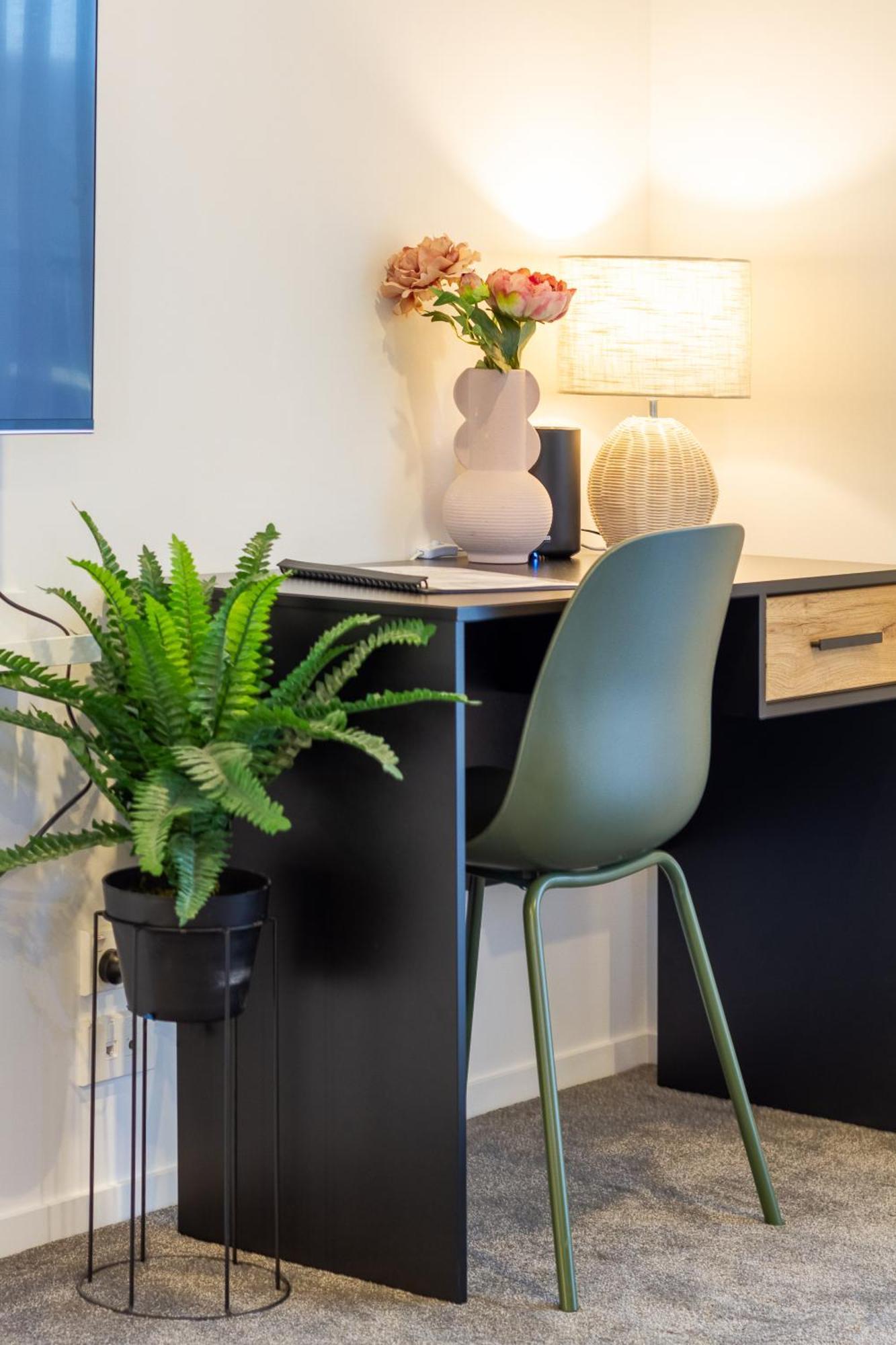 Luxury Studio With Balcony - Close To Supermarket Κράισττσερτς Εξωτερικό φωτογραφία