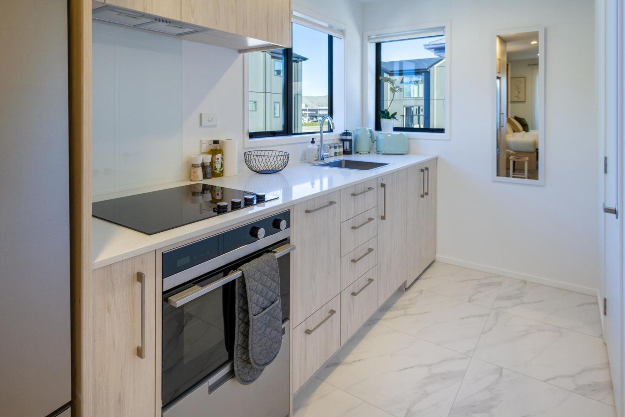 Luxury Studio With Balcony - Close To Supermarket Κράισττσερτς Εξωτερικό φωτογραφία